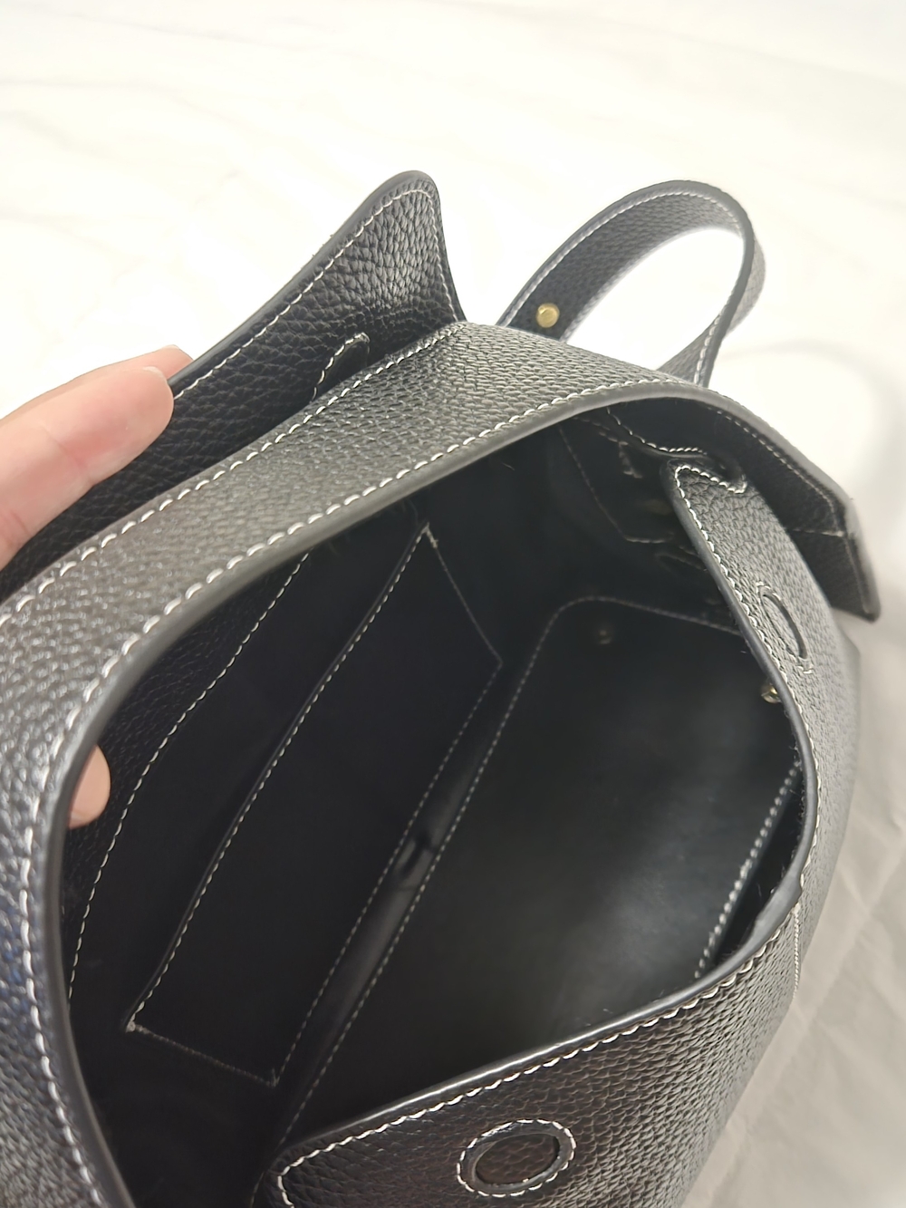 Songmont Black Pebbled Leather Crossbody - Picture 9 of 9
